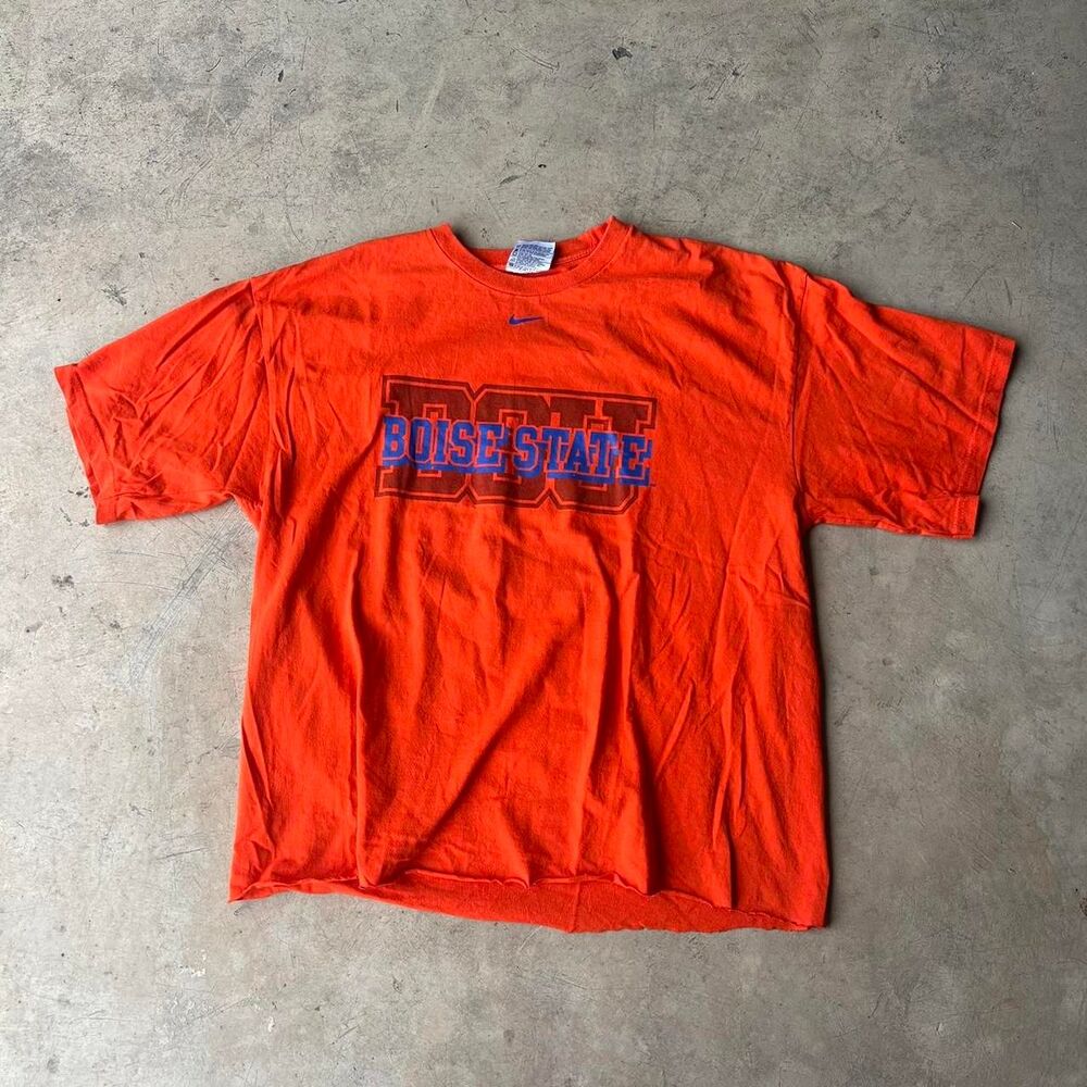 Boise State Center Swoosh y2k Nike Tee orange Mens size L 2000s